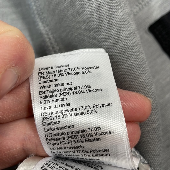 DOMYOS kids, hooded sweatshirt with zipper, Size 8 - Picture 6 of 12